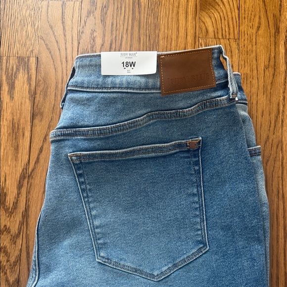 Judy Blue High Rise Denim Jeans - Picture 3 of 5